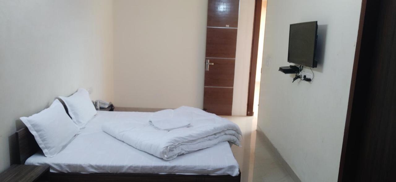 Gopi Dham Hotel Haridwār Eksteriør billede